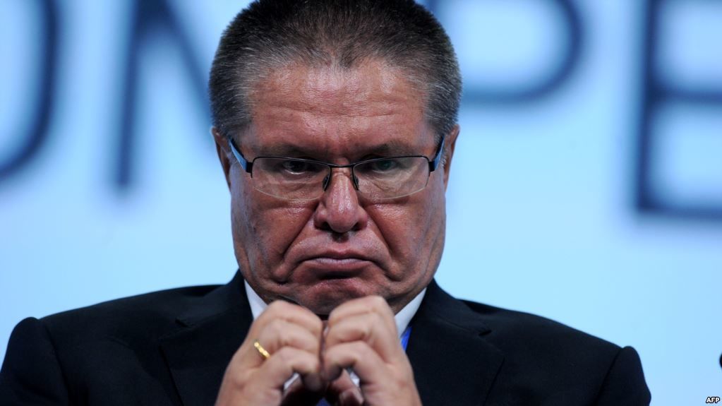 Procurorii ruși au cerut 10 ani de închisoare pentru fostul ministru al economiei Aleksei Uliukaiev.