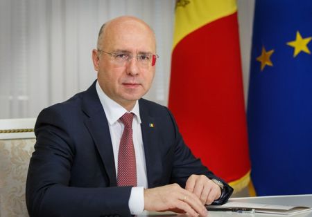 Филип поздравил спасателей с профессиональным праздником.