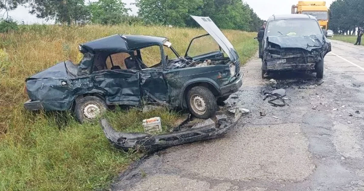 В результате ДТП в Окницком районе пострадали три человека.