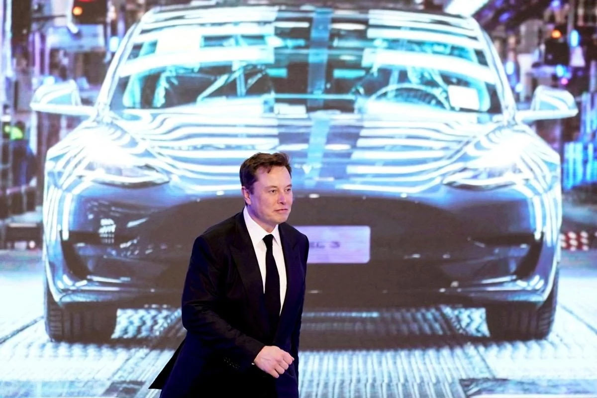 Инвестор Tesla призвал Маска самоустраниться с поста гендиректора.