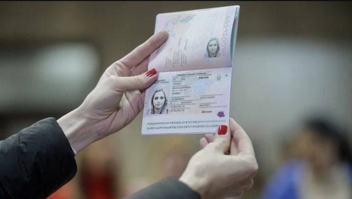Прокуроры Румынии выясняют, сколько россиян и украинцев получили гражданство.