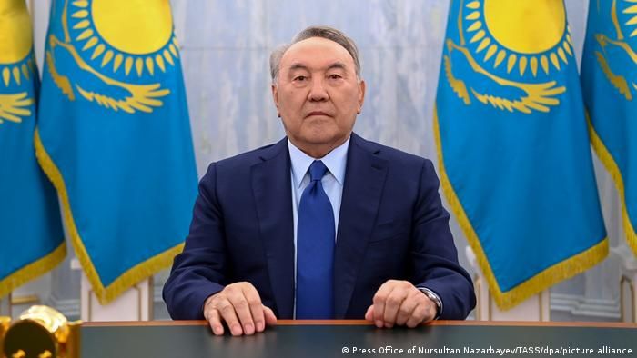 Фонды Назарбаева управляют активами на 8 млрд долларов. Фото: dw.com