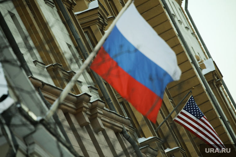 Россия предложила США снять все ограничения на работу дипмиссий.