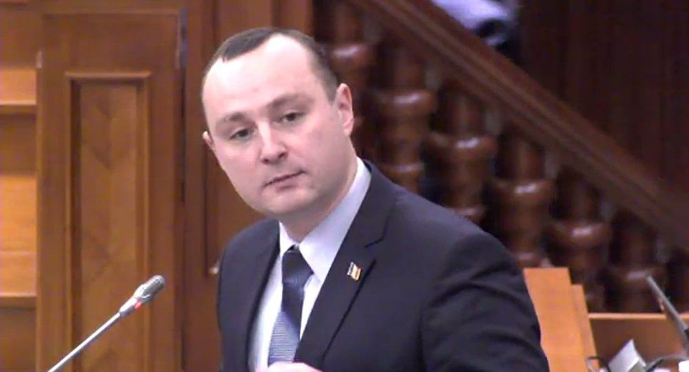 "В ЛДПМ приняли решение направить запрос в Конституционный суд по почте", — сказал Батрынча.