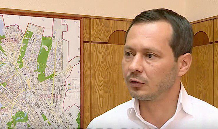 Международная организация, в свою очередь, получит определенный процент от стоимости закупки. 