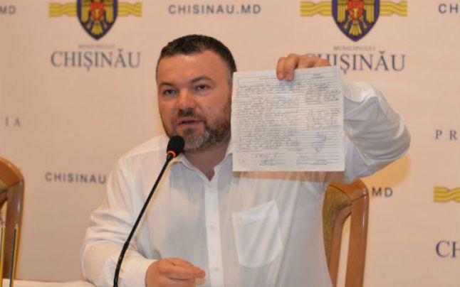 Consilierul Alexandr Odinţov. 