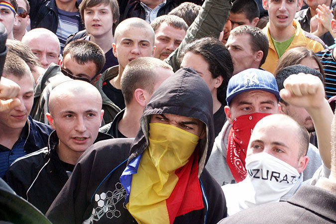 "Выдвиженец либералов "дозволил унионистским силам с гордостью шествовать с румынскими флагами по молдавской земле".