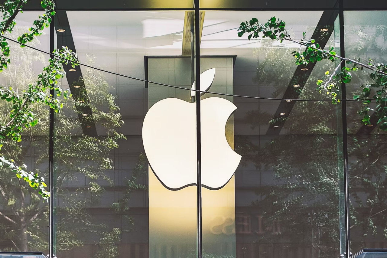Бренд Apple стал самым дорогим в мире.