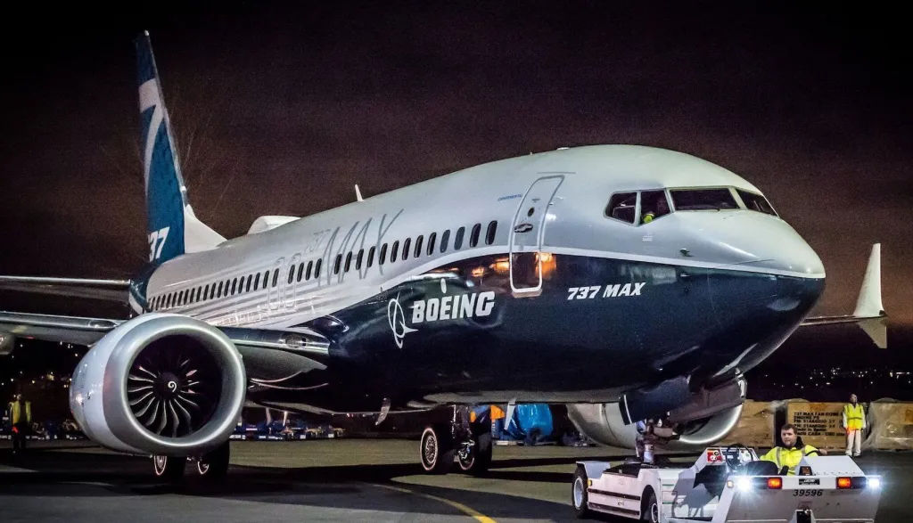 Boeing 737 Max по всему миру проверят на трещины в фюзеляже.