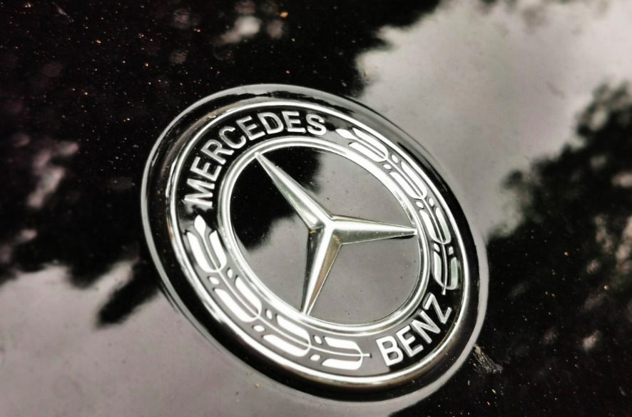 Mercedes откажется от «механики» и двигателей внутреннего сгорания.