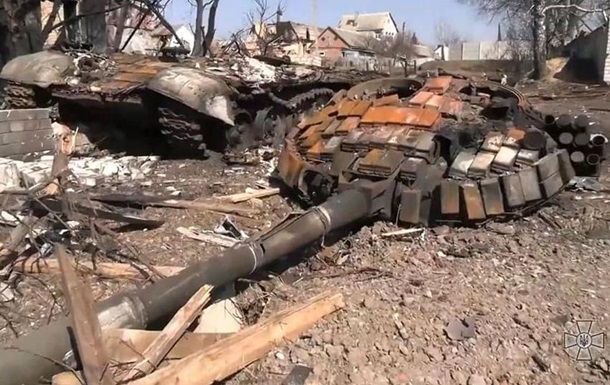 На Черниговщине запретили собирать на лом поврежденную военную технику.
