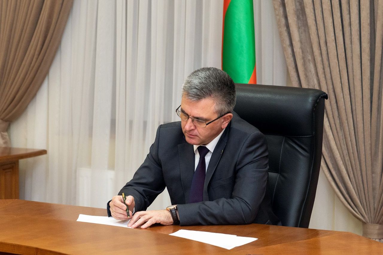 Вадим Красносельский подписал указ о призыве на службу офицеров запаса.