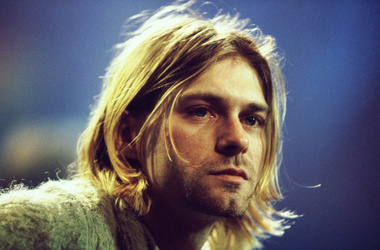 Мать покойного лидера группы Nirvana Курта Кобейна выставила на продажу дом, в котором музыкант провел свое детство.