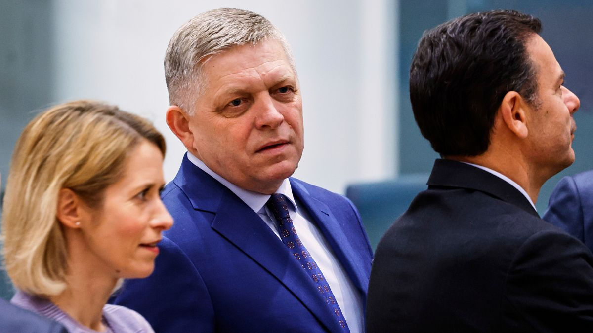 Словакия намерена договориться с ЕС о прекращении поставок российского газа до вторника.