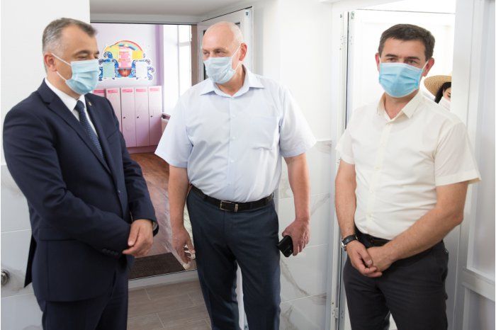 Премьер совершил рабочую поездку в Бричанский район.