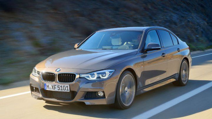 BMW, acuzată că utilizează un dispozitiv pentru trucarea emisiilor lui Seria 3. 