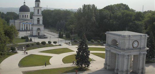 Asociația ”Prietenii Rusiei”, au anunțat că concertul dedicat Zilei Rusiei va avea loc în scuarul Catedralei. Foto: wikimapia.org
