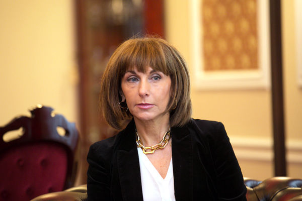Dafina Gercheva consideră că pentru eradicarea cu succes a corupţiei este necesară, în primul rând, implicarea oamenilor de rând.