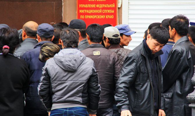 В этом году квота на иностранных рабочих составляла почти 276 тысяч человек. Фото: primamedia.ru