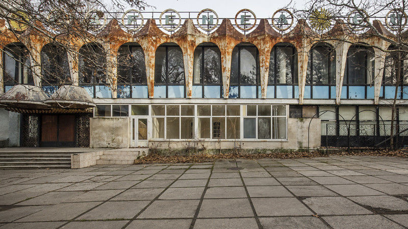 Первый владелец кафе Guguță до сих пор не получил деньги после его продажи.