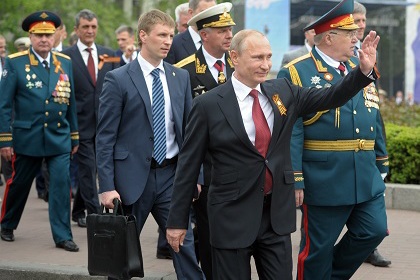 Владимир Путин в Севастополе 9 мая 2014 года. Фото: Алексей Дружинин / РИА Новости