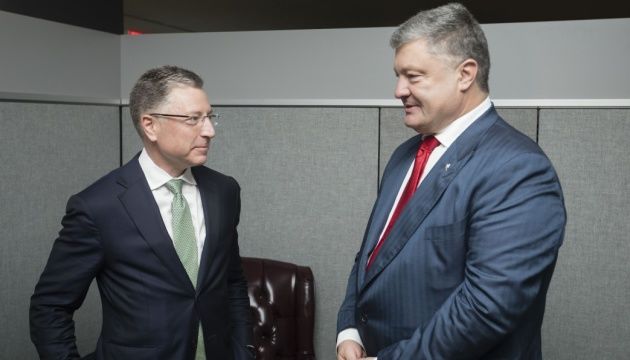 Порошенко назвал отставку Волкера тревожной новостью.