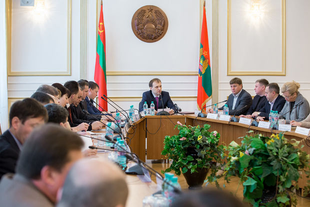 Evgheni Șevciuk a convocat astăzi participanții la pretinsele alegeri din Sovietul Suprem. Foto: president.gospmr.ru
