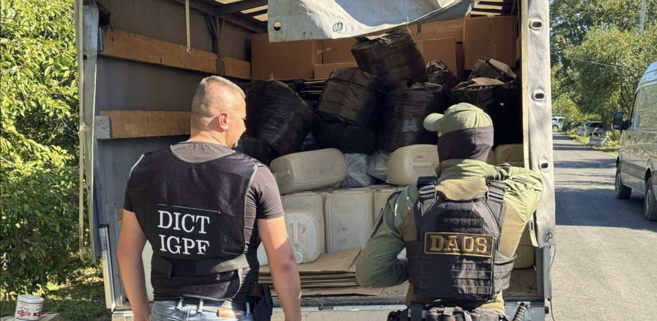 В Бельцах и Дрокии изъяли 650 тысяч контрафактных сигарет и 14 тонн спирта.
