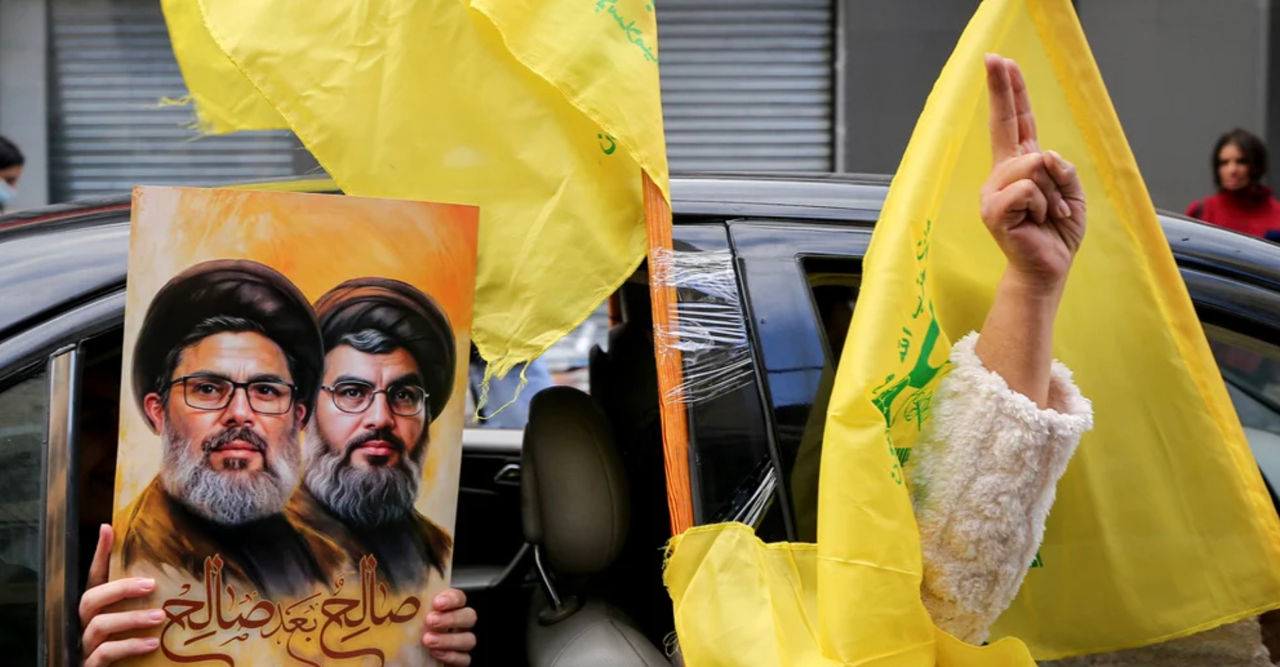 Zeci de mii de oameni au participat la înmormântarea liderului ucis al Hezbollah, Hassan Nasrallah.