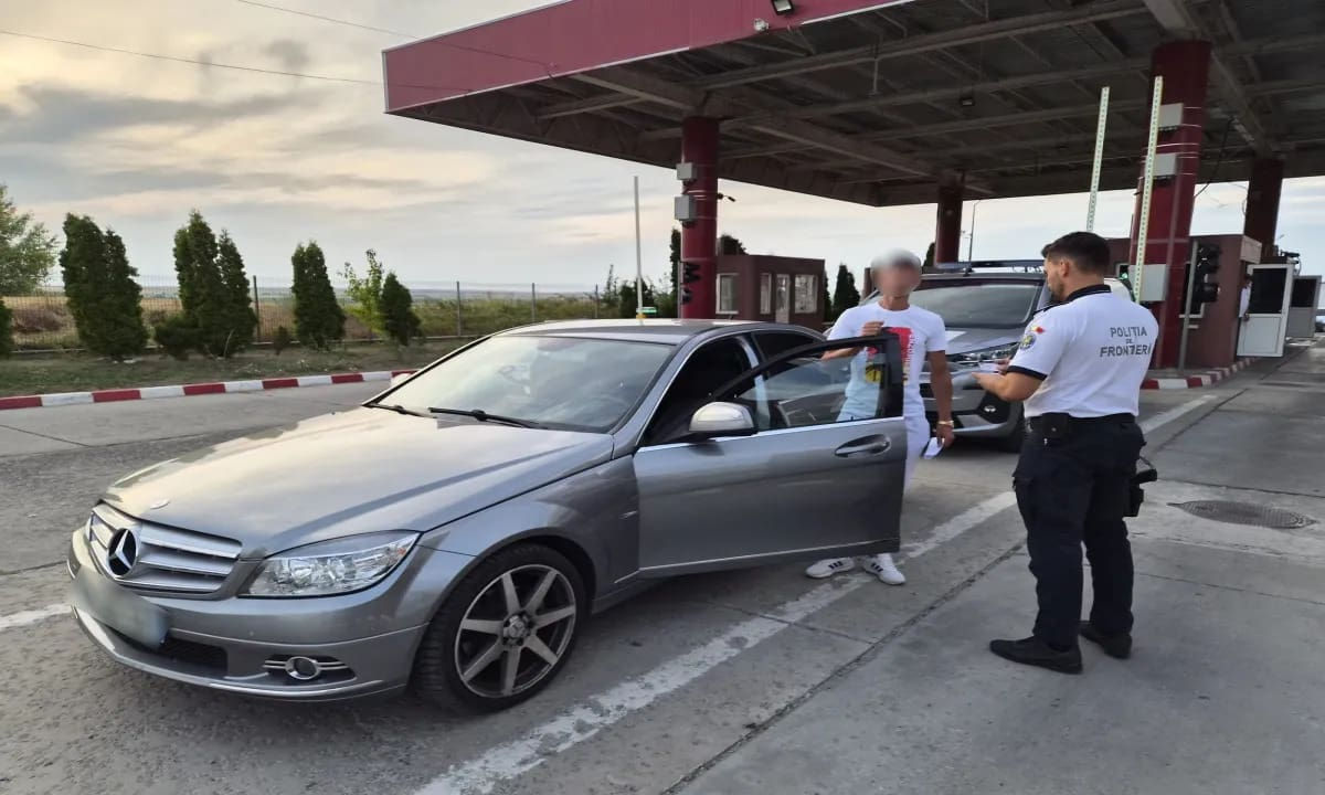 Гражданин Молдовы купил водительские права за 150 евро: его задержали на границе с Румынией.
