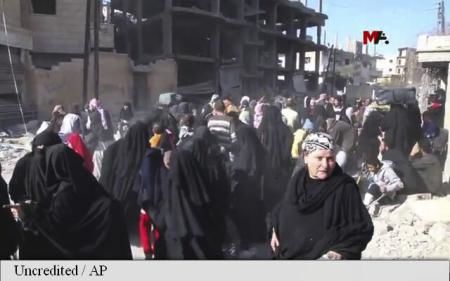 Prima reîntoarcere a civililor la Raqqa, fostul bastion al grupării Stat Islamic. Foto: AP Photo
