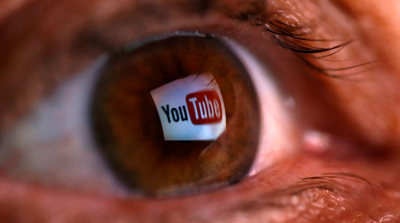 Названы самые популярные музыкальные клипы десятилетия в YouTube.