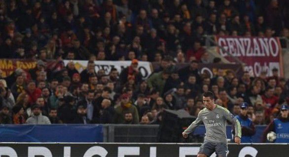 Cristiano Ronaldo fusese întrebat de un jurnalist spaniol de ce nu înscrie în meciurile din deplasare.