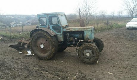 Accident fatal la Edineţ: Lovită de un tractor condus de un şofer beat. Foto: jurnal.md