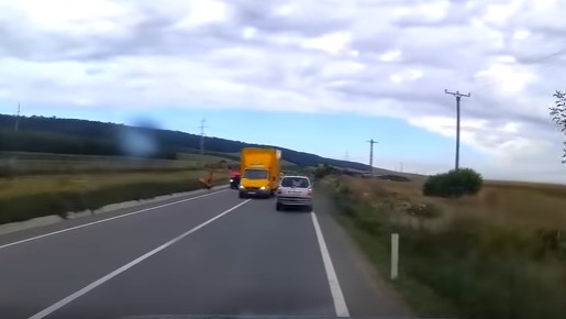 Молдаванину удалось избежать серьезного ДТП в Румынии.