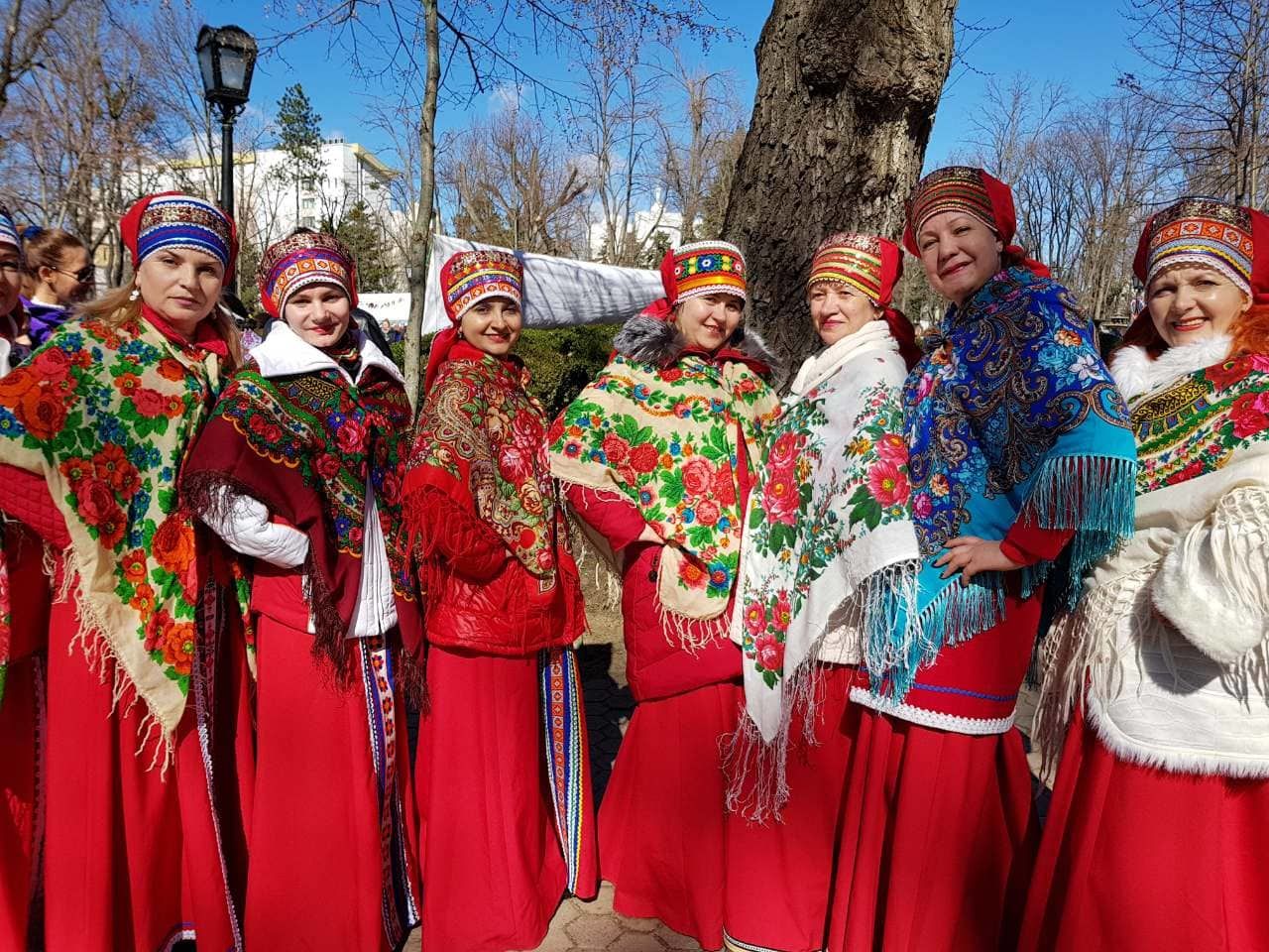 Масленицу широко отпраздновали в центре столицы.