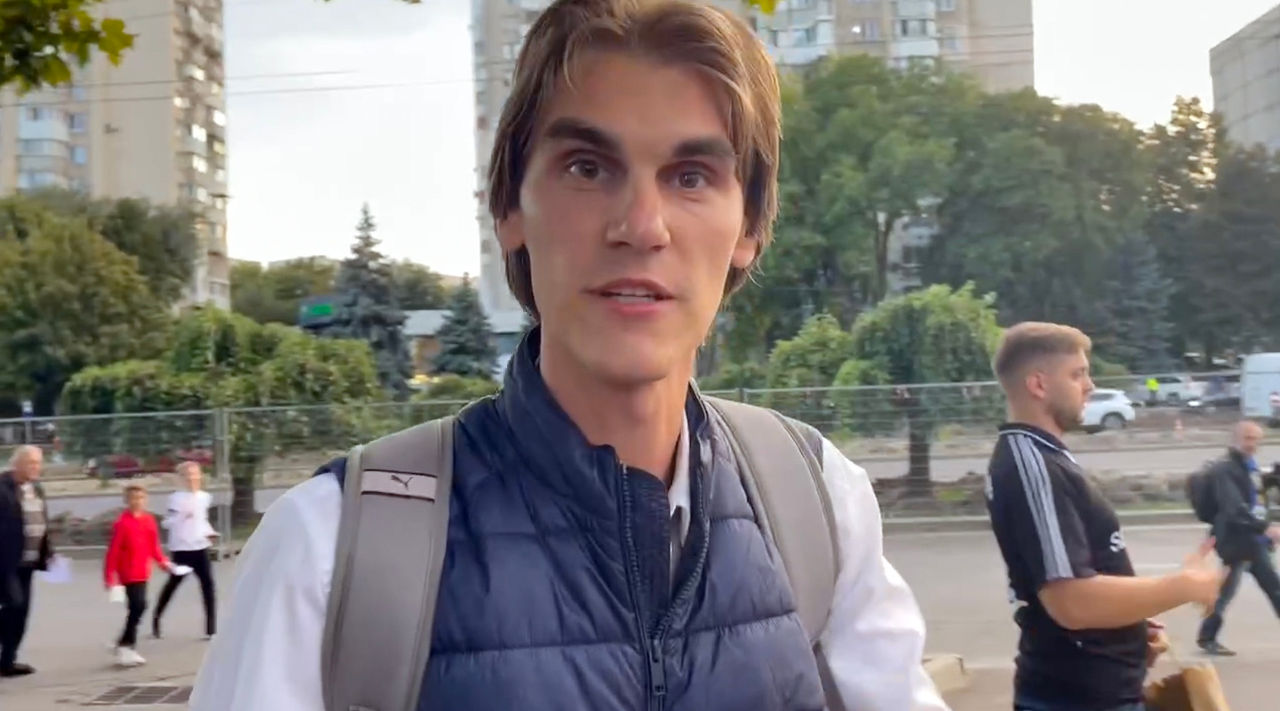Дмитрий Буймистру, ведущий программы Exclusiv News и продюсер сериала "Соседи".
