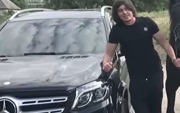 В Сети показали роскошную жизнь детей украинских политиков.