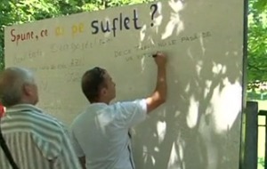Представители гражданского общества открыли в городе библиотеку под открытым небом.