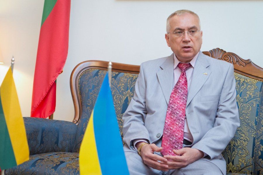 Валерий Жовтенко ранее занимал пост украинского посла в Литве.