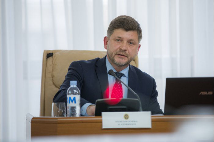 Генеральный секретарь правительства Думитру Удря.