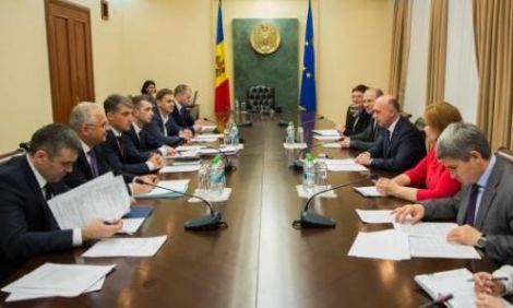 Pavel Filip a informat că, la moment, au fost rambursate 520 de milioane de lei. Foto: gov.md