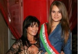 Frumoasa moldoveancă a câștigat concursul „Miss Luna Rosa” la care au participat 10 fete de diferite naționalități.