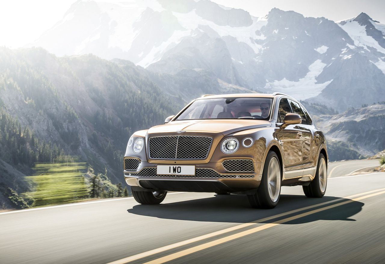 Два человека из Молдовы хотят купить люкс-авто Bentley Bentayga