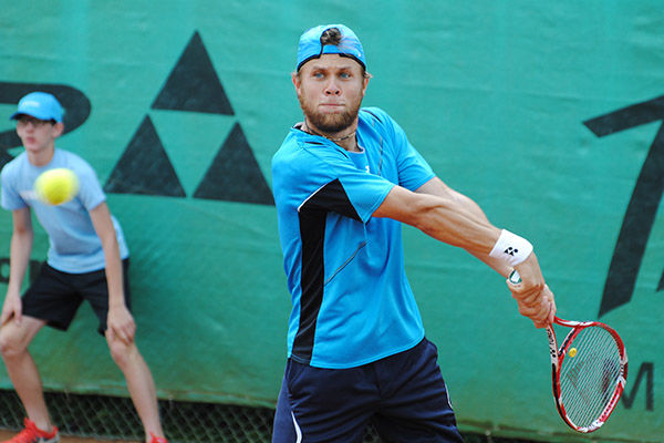 Теннисист Раду Албот одержал вторую победу на турнире серии Challenger, проходящем в Праге.