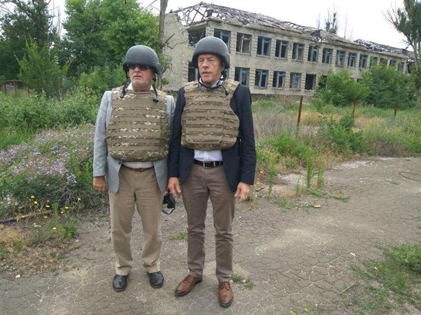 Дариуш Росати и Михаэль Галер посетят Широкино, мариуполь, Волноваху и другие объекты.