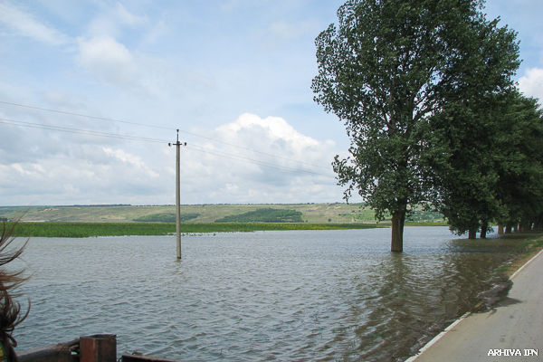 Peste 200 de locuinţe din Hânceşti au avut de suferit din cauza recentelor inundații. Foto:ipn.md