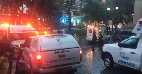 O explozie puternică a avut loc într-un centru comercial aglomerat din Bogota, Columbia. 