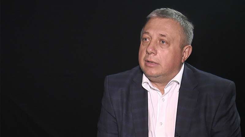 Юлиан Гроза считает, что Молдову больше не посещают высокопоставленные официальные лица, потому что периоды разные. Фото: omg.md