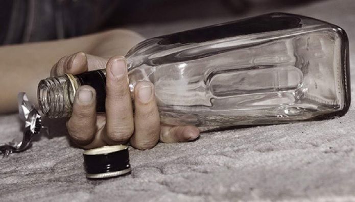Noi cazuri mortale de otrăviri în masă cu metanol în Rusia. 